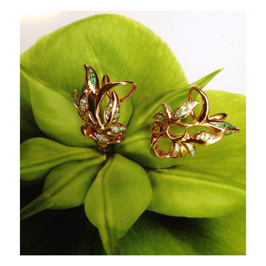 instajewelry earrings gold gemstones diamond leaves nature fragile plants love my craft picoftheday instagood instajewelry atelier oneofakind