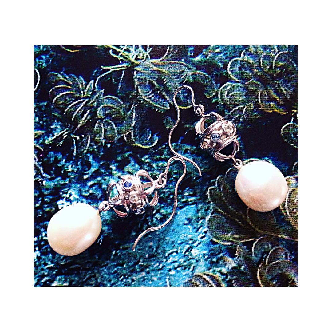finejewelry earring whitegold gemstone pearl diamond sea ocean blue nature oneofakind atelier love my craft instagood haveaniceday