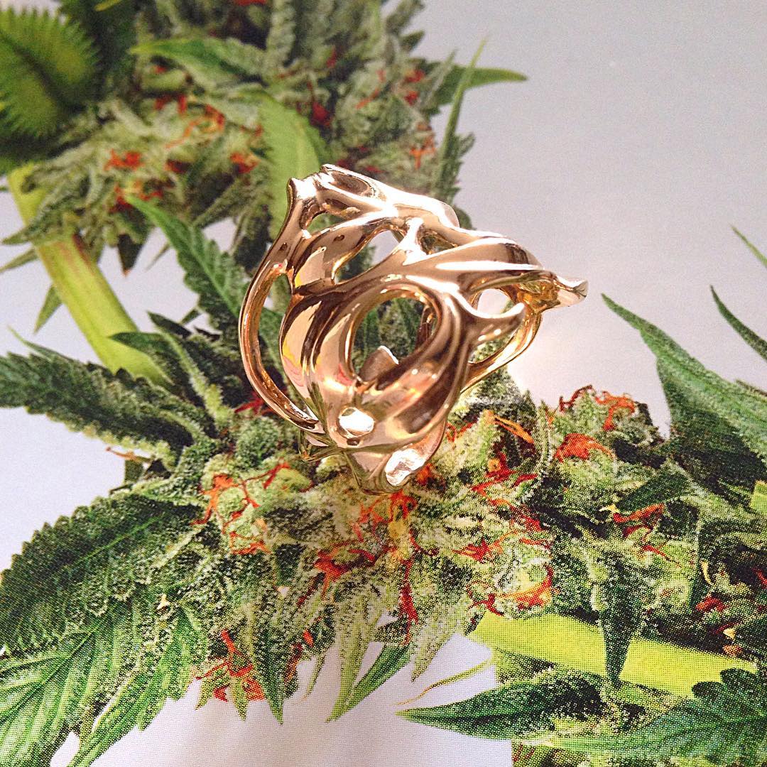 finejewelry ring gold rosegold leaves plants nature organic flowers oneofakind handcrafted atelier munich instajewelry instagood haveaniceday
