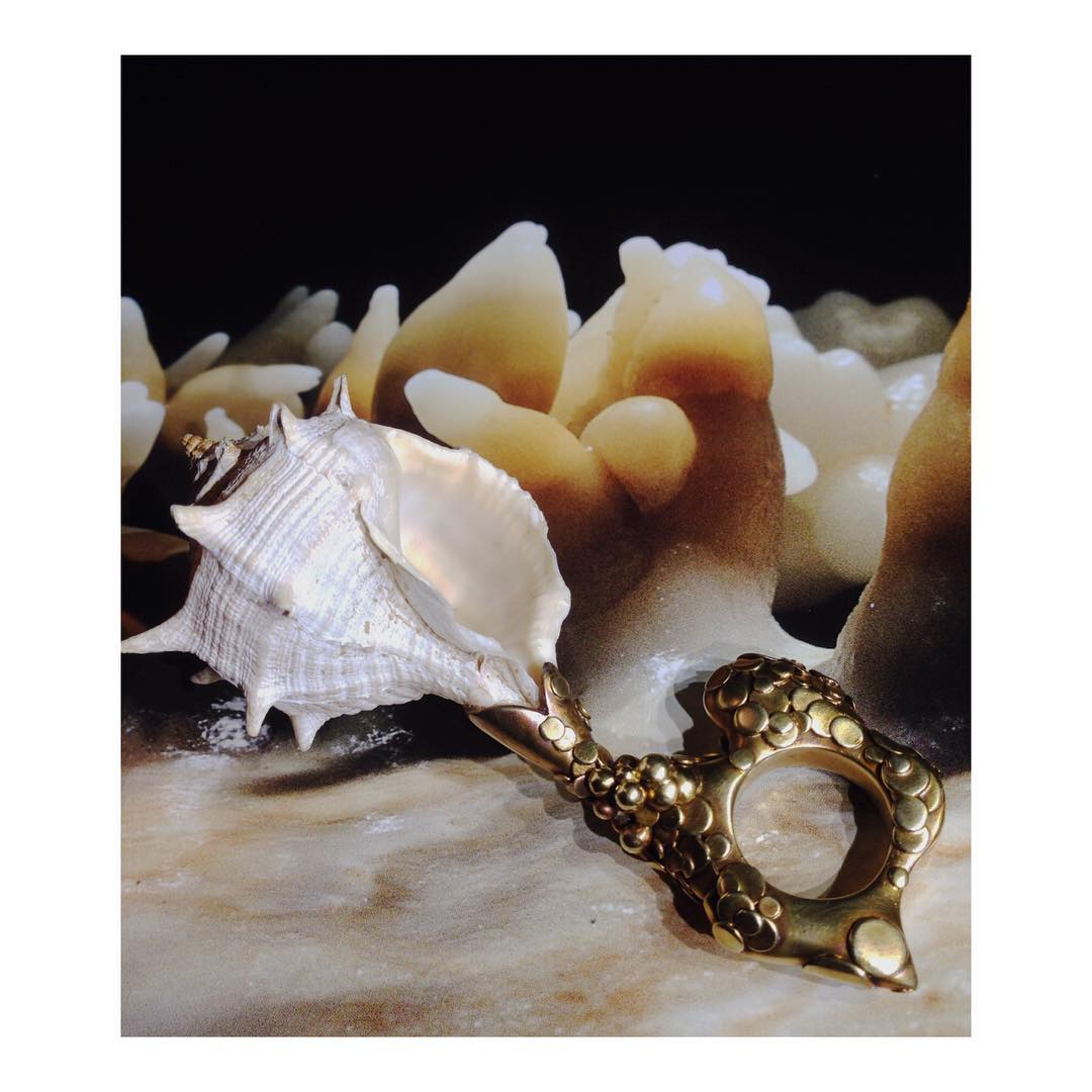 finejewelry ring gold shell sea ocean diving mermaid treasure strand  sand nature organic atelier munich oneofakind handcrafted instajewelry instagood haveaniceday