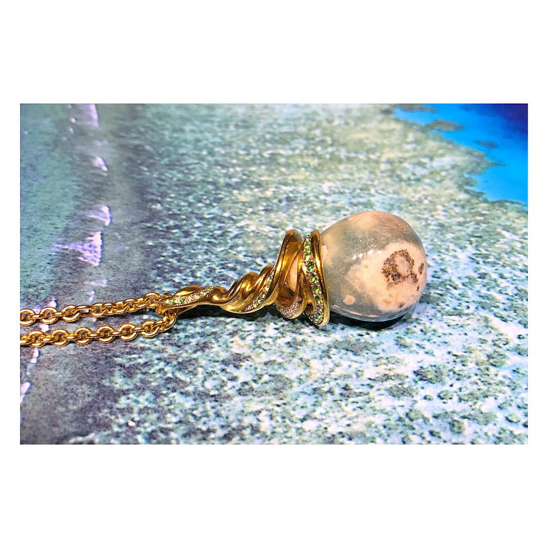 finejewelry pendant gold oceanjasper gemstone diamond ocean sea beach meerschaum nature pastel atelier munich oneofakind handcrafted instajewelry instagood haveaniceday