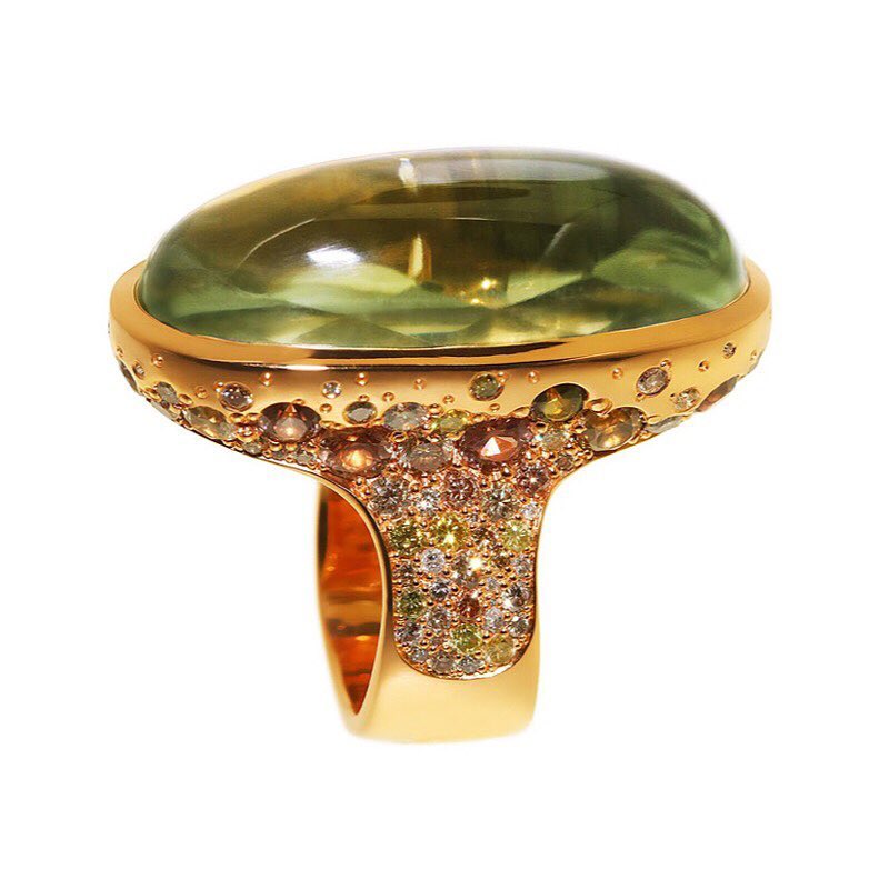 finejewelry ring gold diamonds gemstone elegant bubbles like champagne green oval horizon atelier munich germany oneofakind craftsmanship jewelryaddict instajewelry instagood haveaniceday