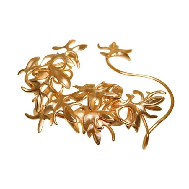 finejewelry earcuff gold glow details leaves nature atelier  munich oneofakind icon statement jewelry instajewels haveaniceday