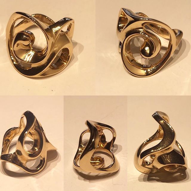 new outnow lets talk about dynamic proportion finejewelry ring gold rosegold floating energy free form sculpture kalligraphie wearableart hand mold no cad oneofakind jewelry handwriting instajewelry instagood haveagoodtime
